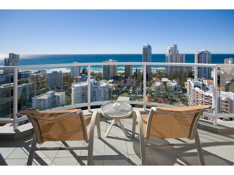 Deluxe Private Apartment And Studio - Ocean Views Gold Coast Exterior photo