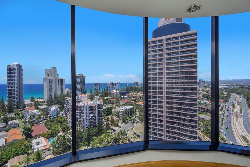 Deluxe Private Apartment And Studio - Ocean Views Gold Coast Exterior photo