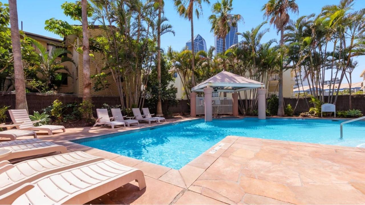 Deluxe Private Apartment And Studio - Ocean Views Gold Coast Exterior photo