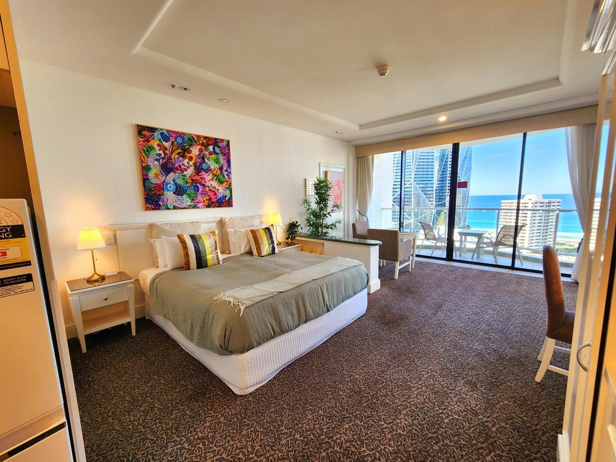 Deluxe Private Apartment And Studio - Ocean Views Gold Coast Exterior photo