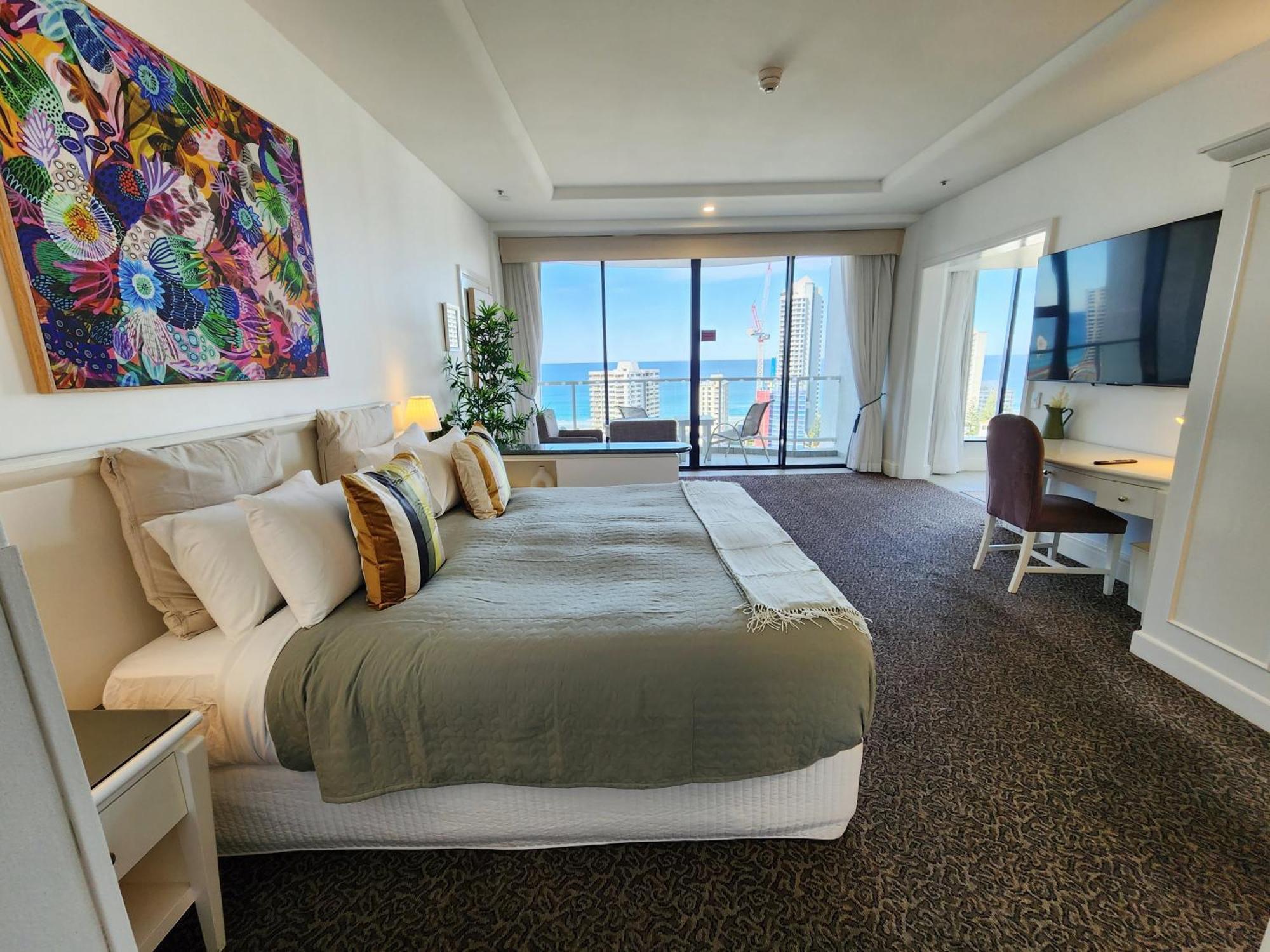 Deluxe Private Apartment And Studio - Ocean Views Gold Coast Exterior photo
